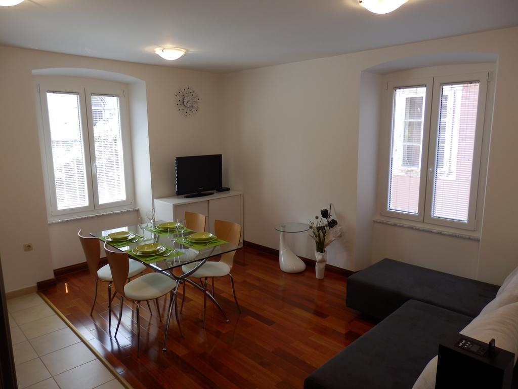 Apartment Pula Center Ngoại thất bức ảnh